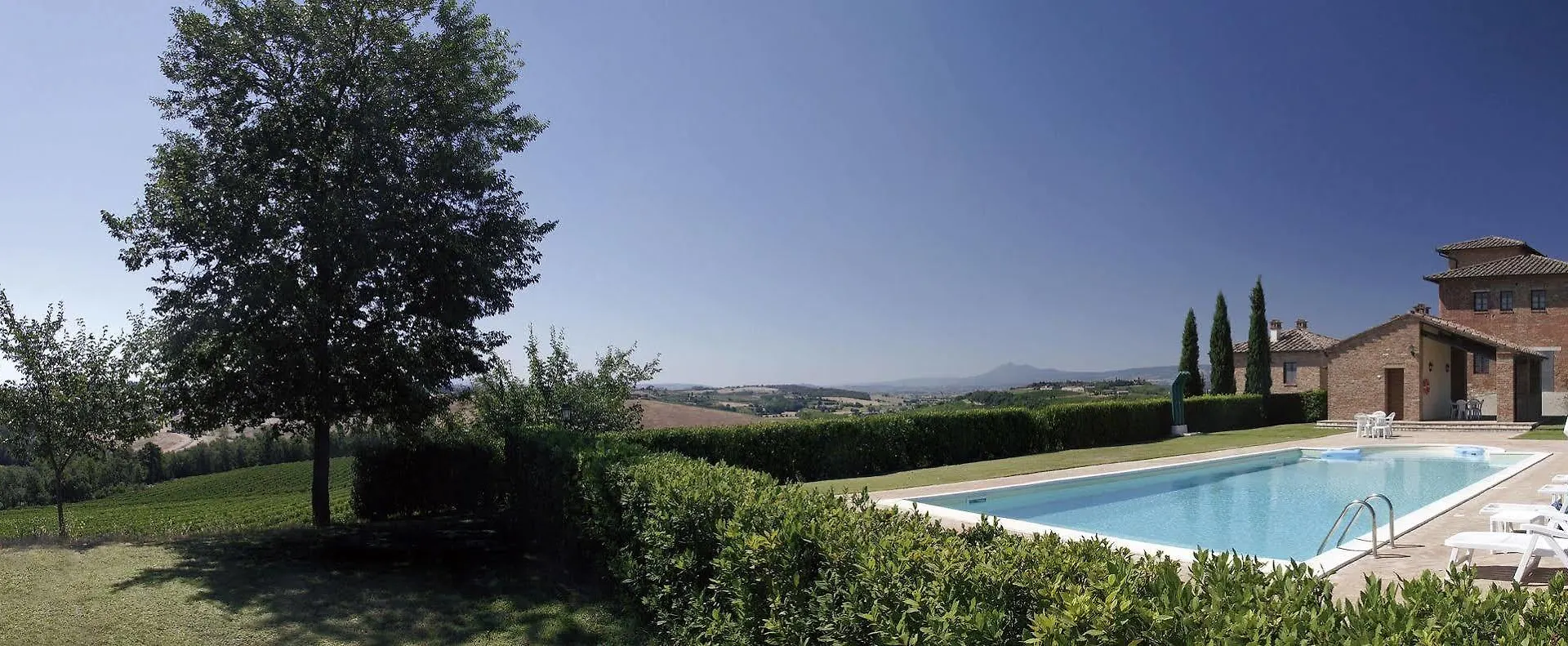 Farm stay Agriturismo Terra Rossa Valiano